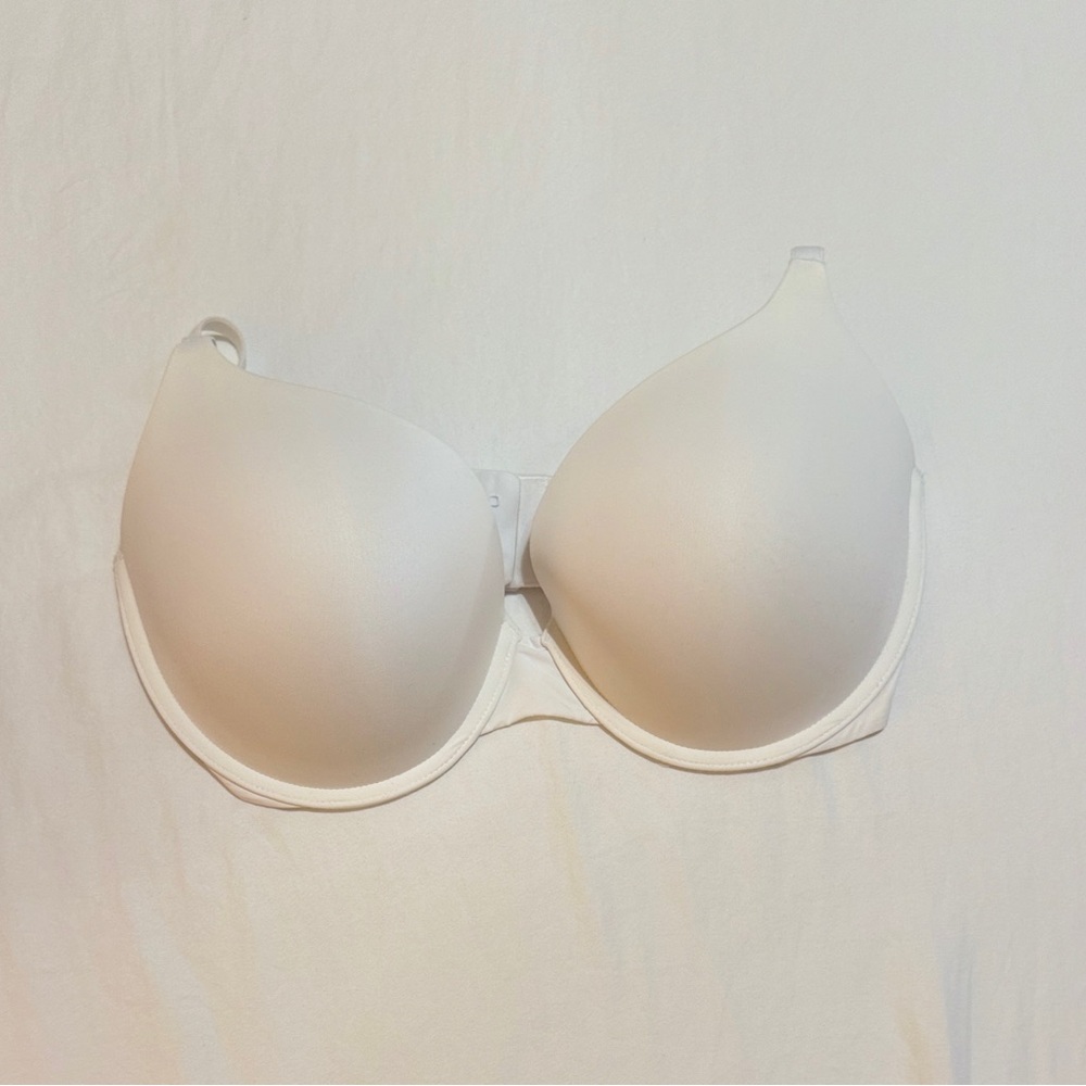 Victoria's Secret THE T-SHIRT
Push-Up Perfect Shape Smooth Bra